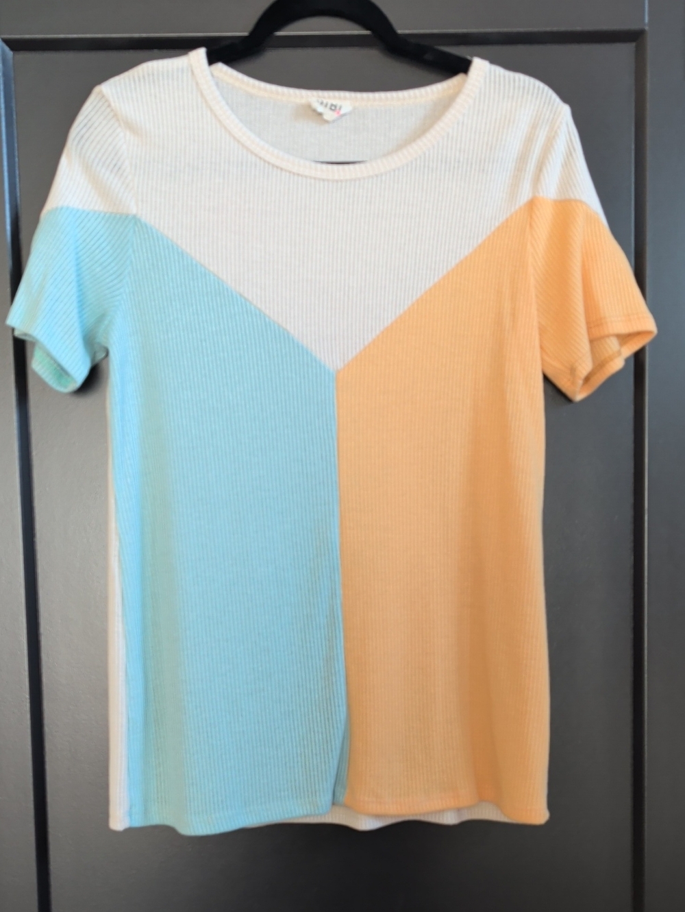 Colorblock Ribbed Short-Sleeve Tee — Blue, Orange & Cream